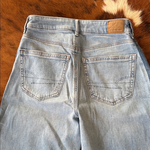 American Eagle Outfitters Super High Rise Baggy Wide Leg Jeans - Picture 5 of 11